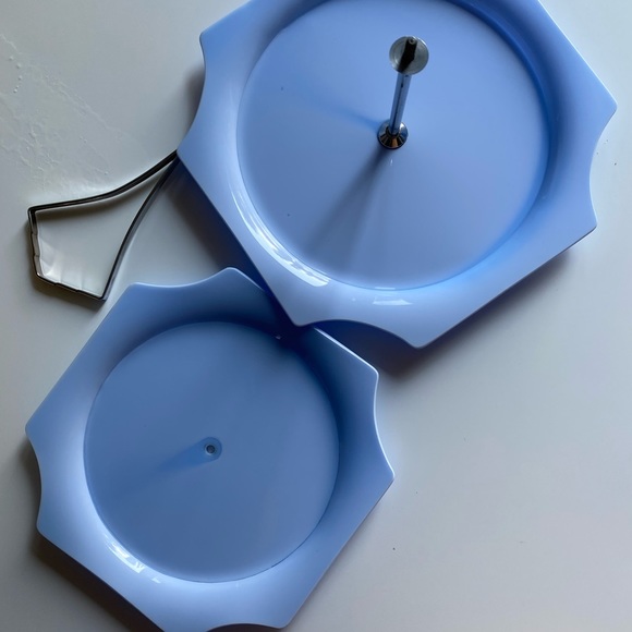 Vintage pastel blue stand - Picture 11 of 12